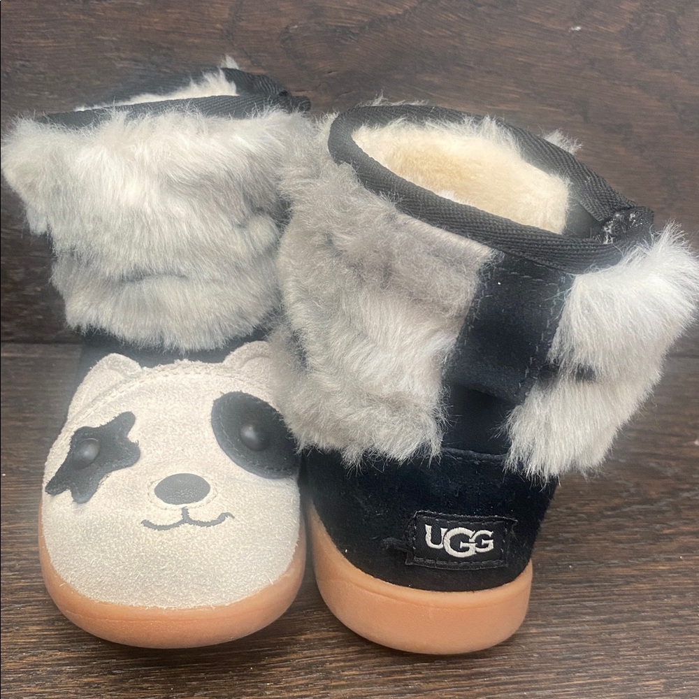 UGG Toddler Panda Stuffie Boot -Black and White, Size US 8 / UK 7